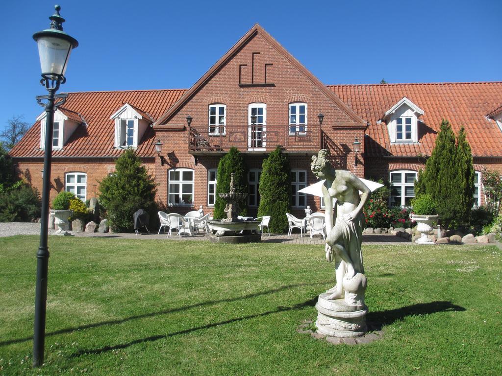 Det Gamle Mejeri Aparthotel Stokkebro Luaran gambar